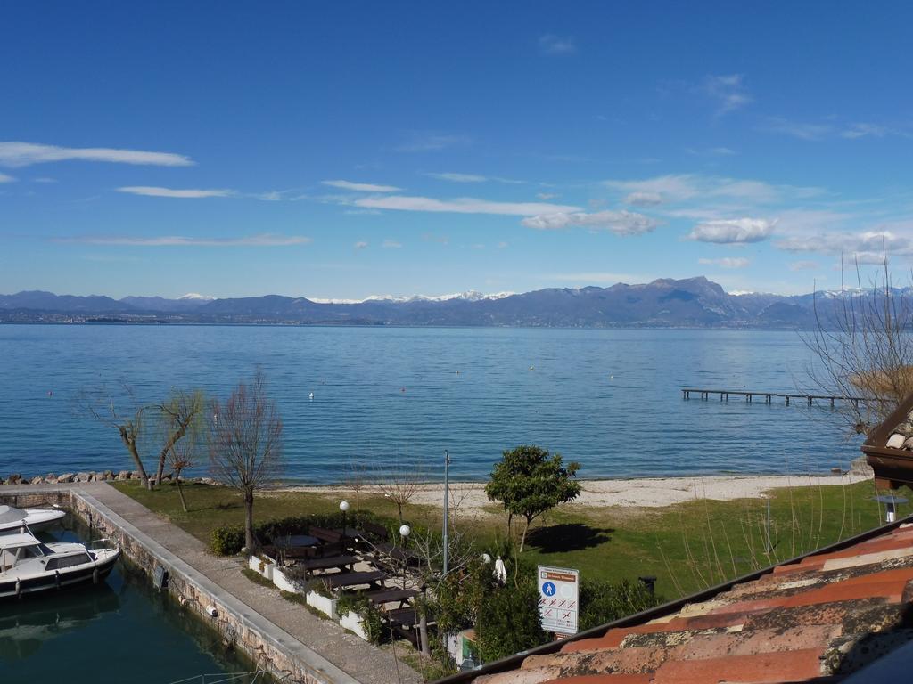Affittacamere Porticciolo Castelnuovo del Garda Kültér fotó